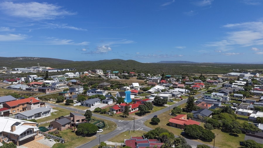 5 Bedroom Property for Sale in Struisbaai Western Cape